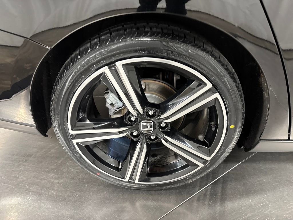 Used 2024 Honda Accord Sport image 13