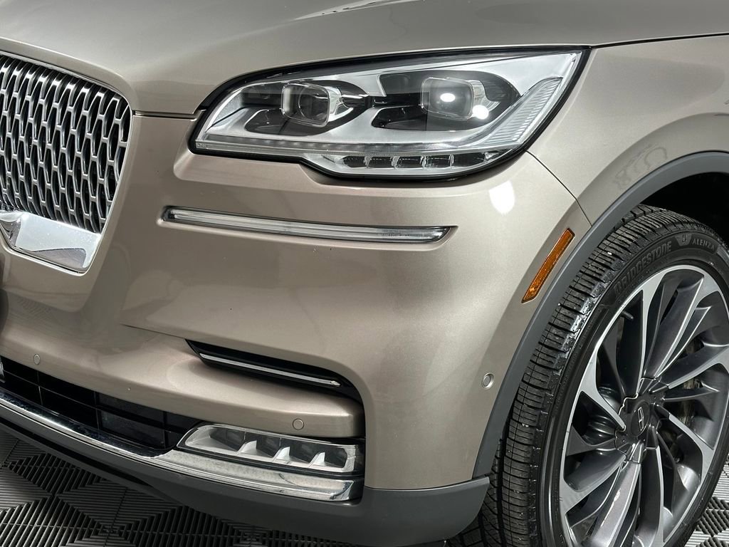 Used 2020 Lincoln Aviator Reserve w/ Equipment Group 202A image 13