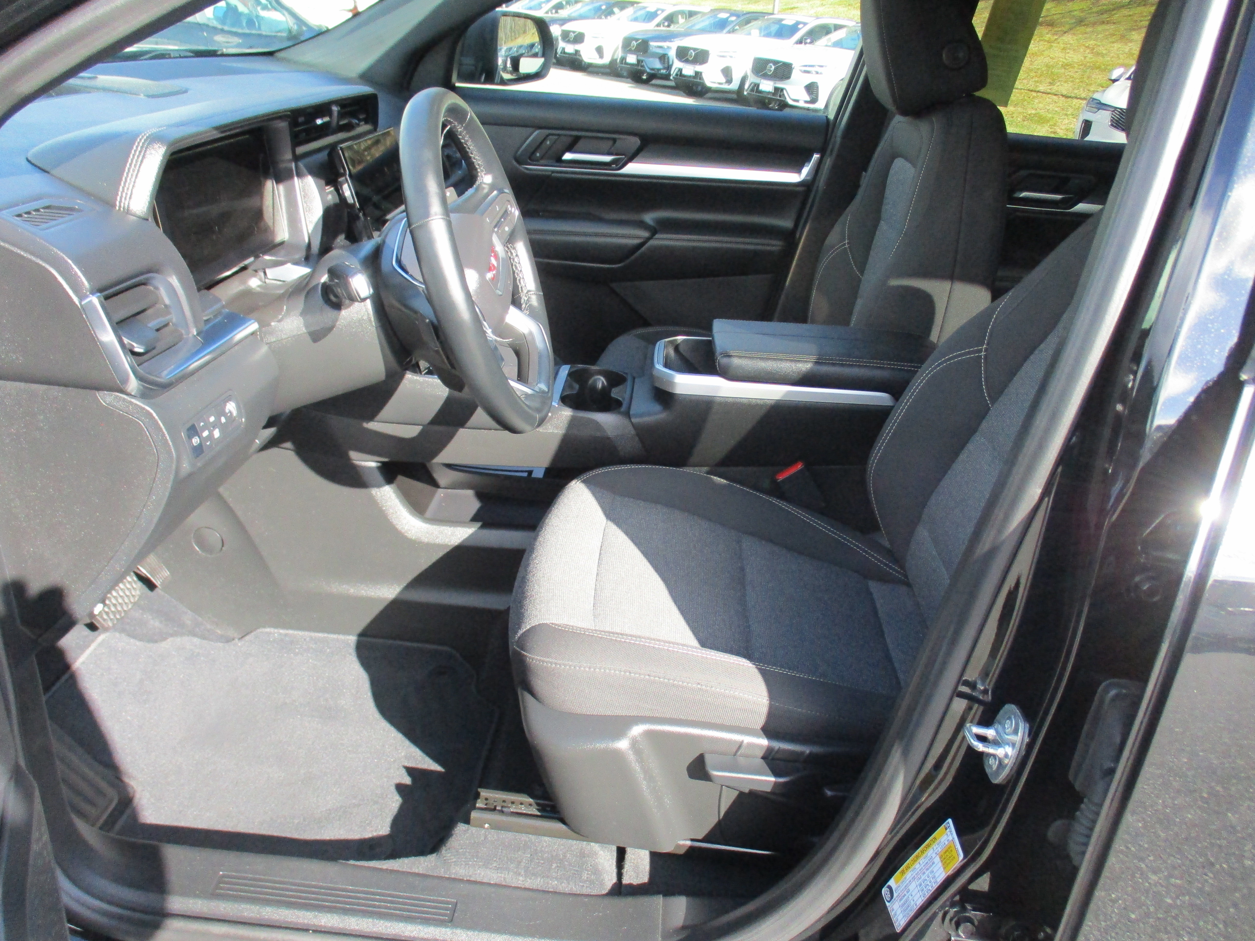 Certified 2025 GMC Terrain Elevation AWD/4WD image 11