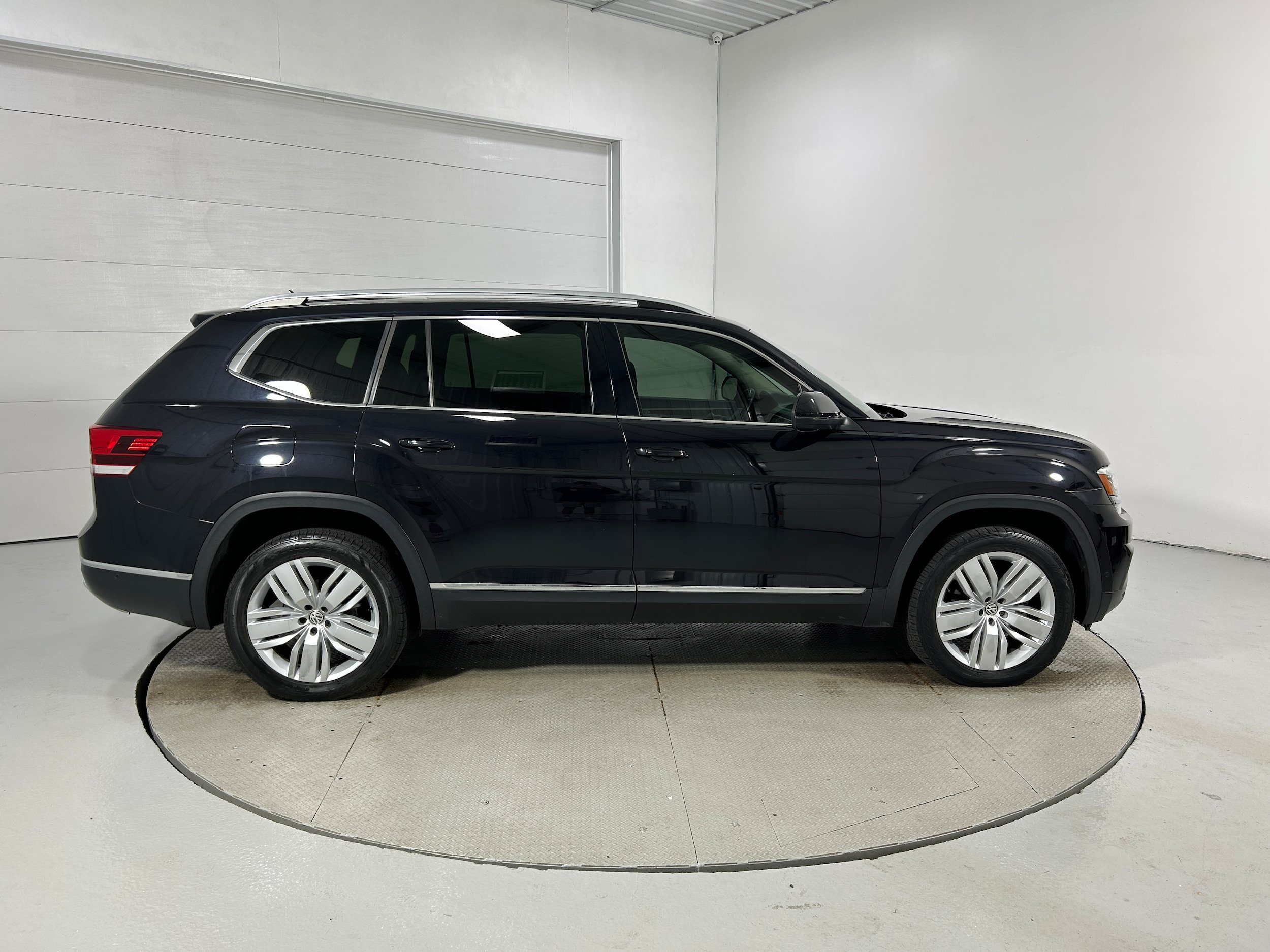 Used 2019 Volkswagen Atlas SEL Premium AWD/4WD image 39