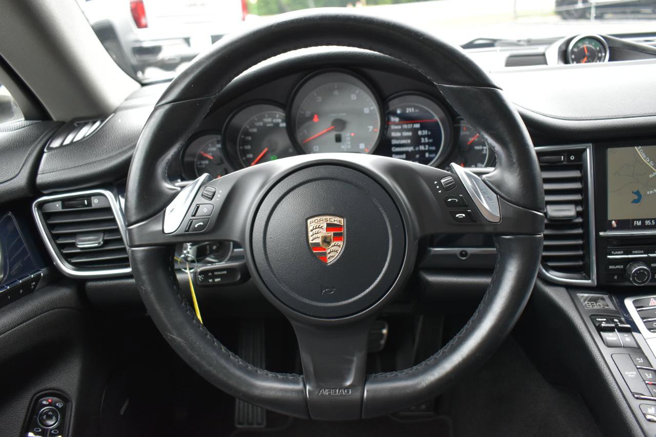 Used 2013 Porsche Panamera 4S image 14