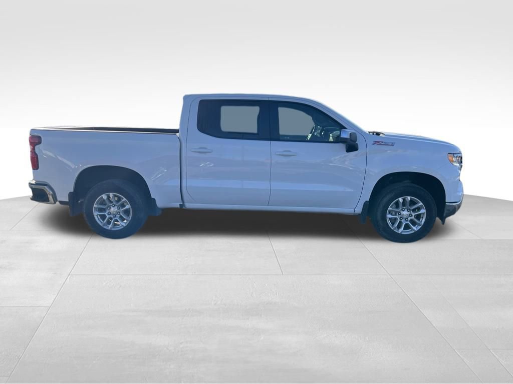 Used 2022 Chevrolet Silverado 1500 LT image 8