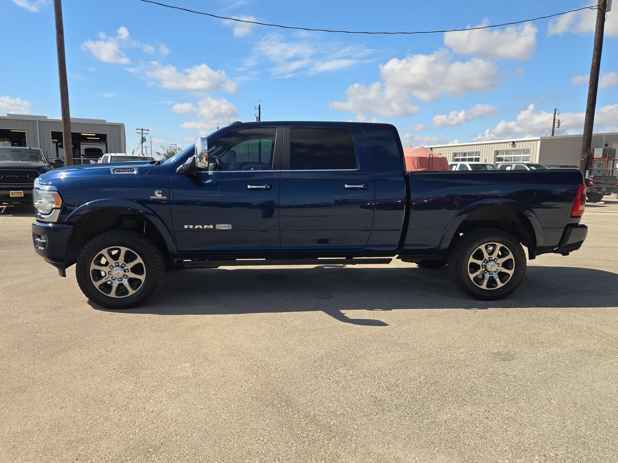 Used 2022 RAM 2500 Limited AWD/4WD image 6