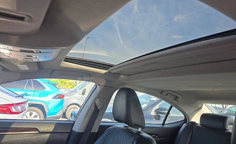 Used 2018 Lexus ES 350 w/ Premier Package FWD image 9