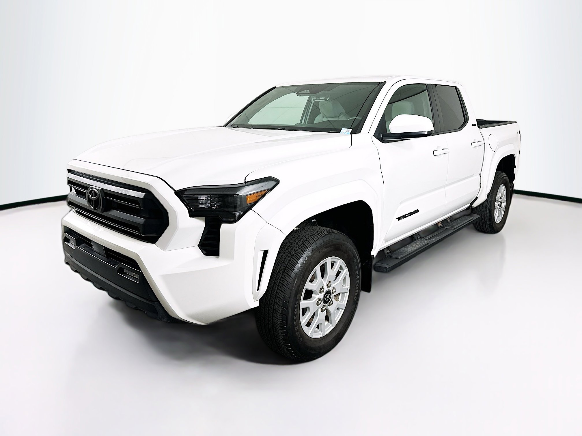 Used 2024 Toyota Tacoma SR5 image 3