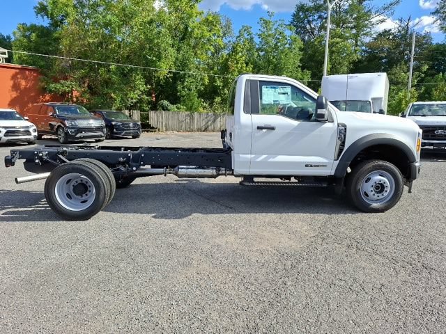 New 2026 Ford F550 4x4 Regular Cab Super Duty w/ XL Chrome Package image 2