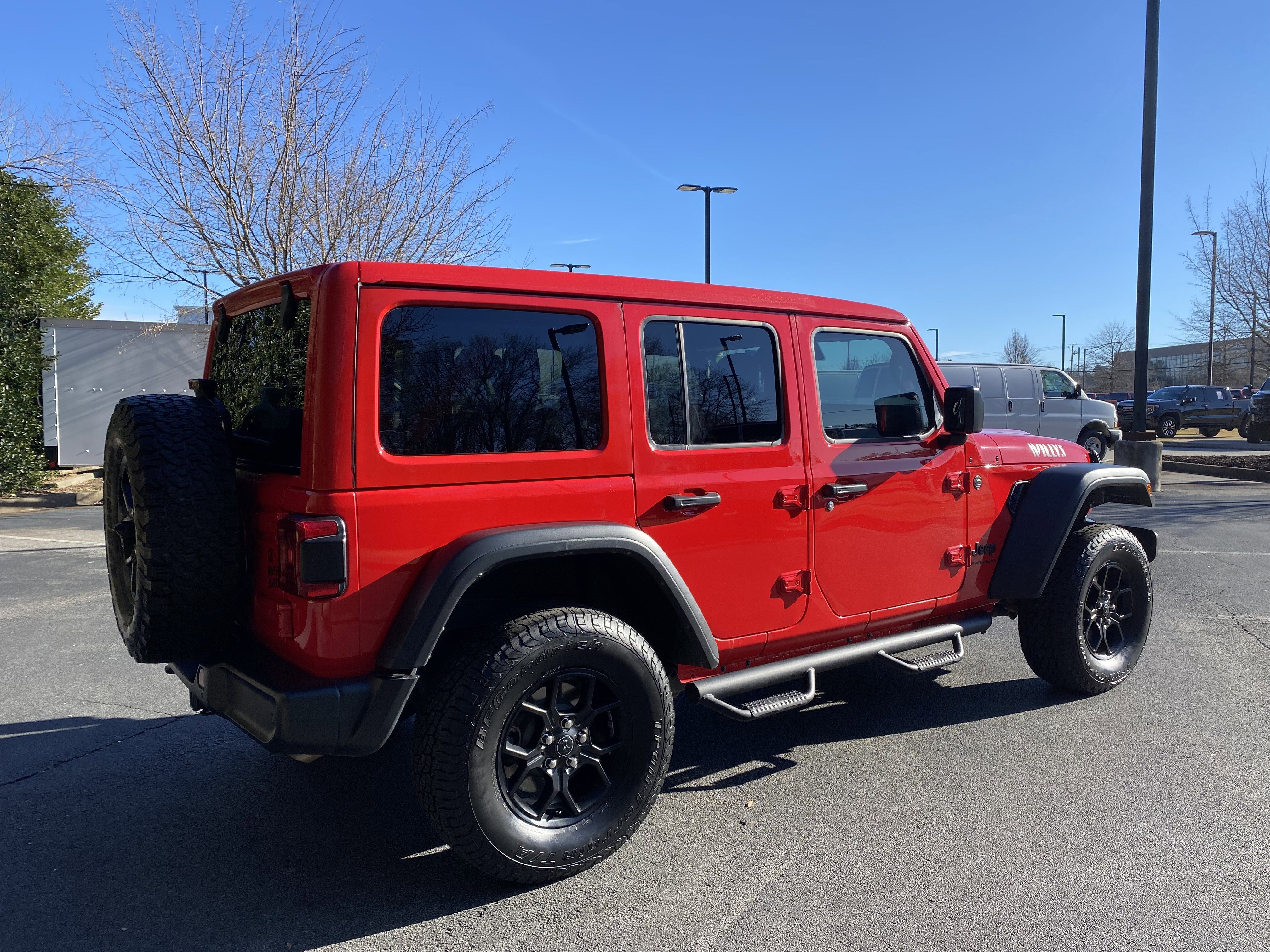 Used 2024 Jeep Wrangler Willys image 9