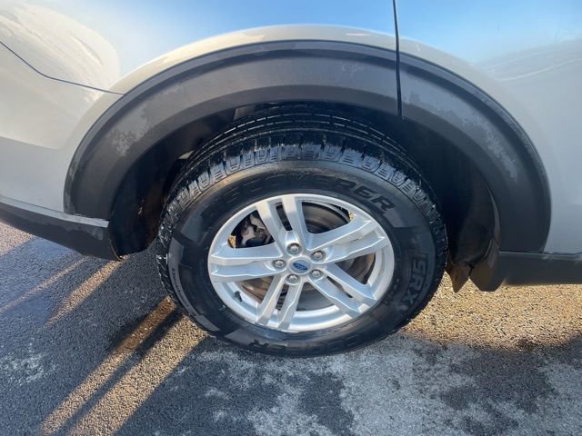 Used 2020 Ford Explorer XLT w/ Equipment Group 202A image 25