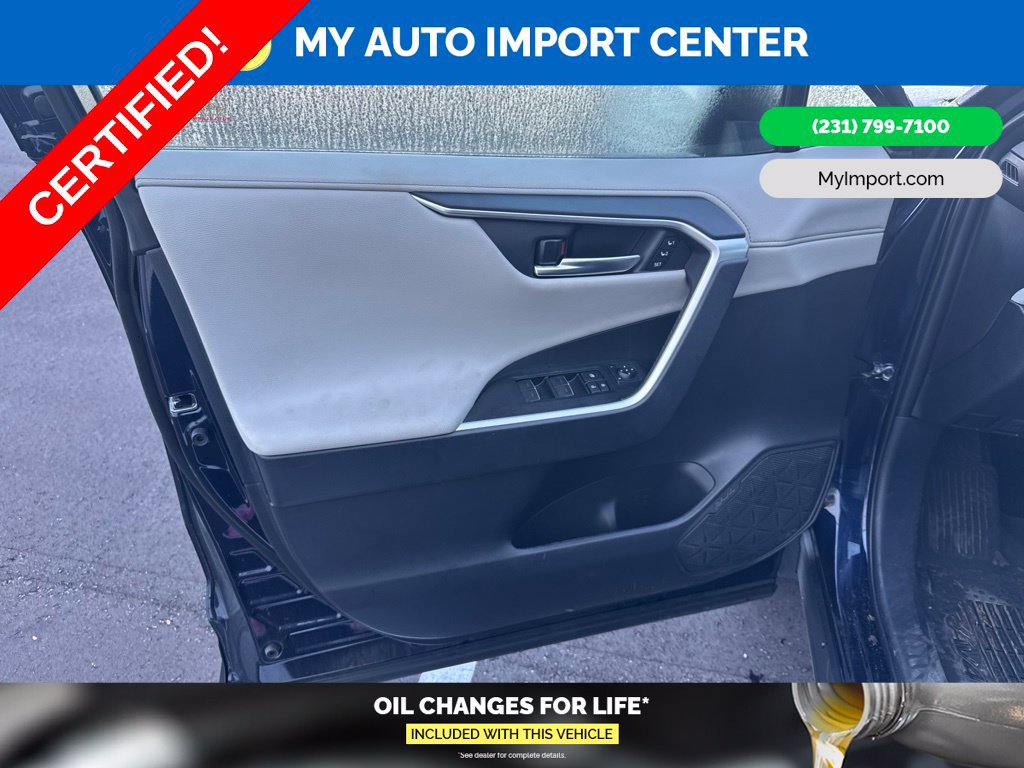 Certified 2025 Toyota RAV4 Limited w/ Advanced Technology Package AWD/4WD image 10