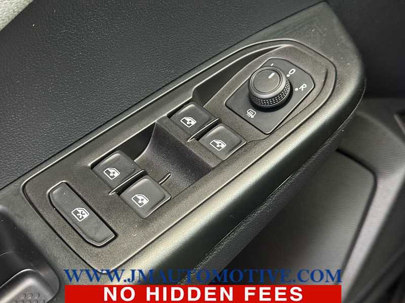 Used 2024 Volkswagen Taos SE w/ Black Wheel Plus Package image 37