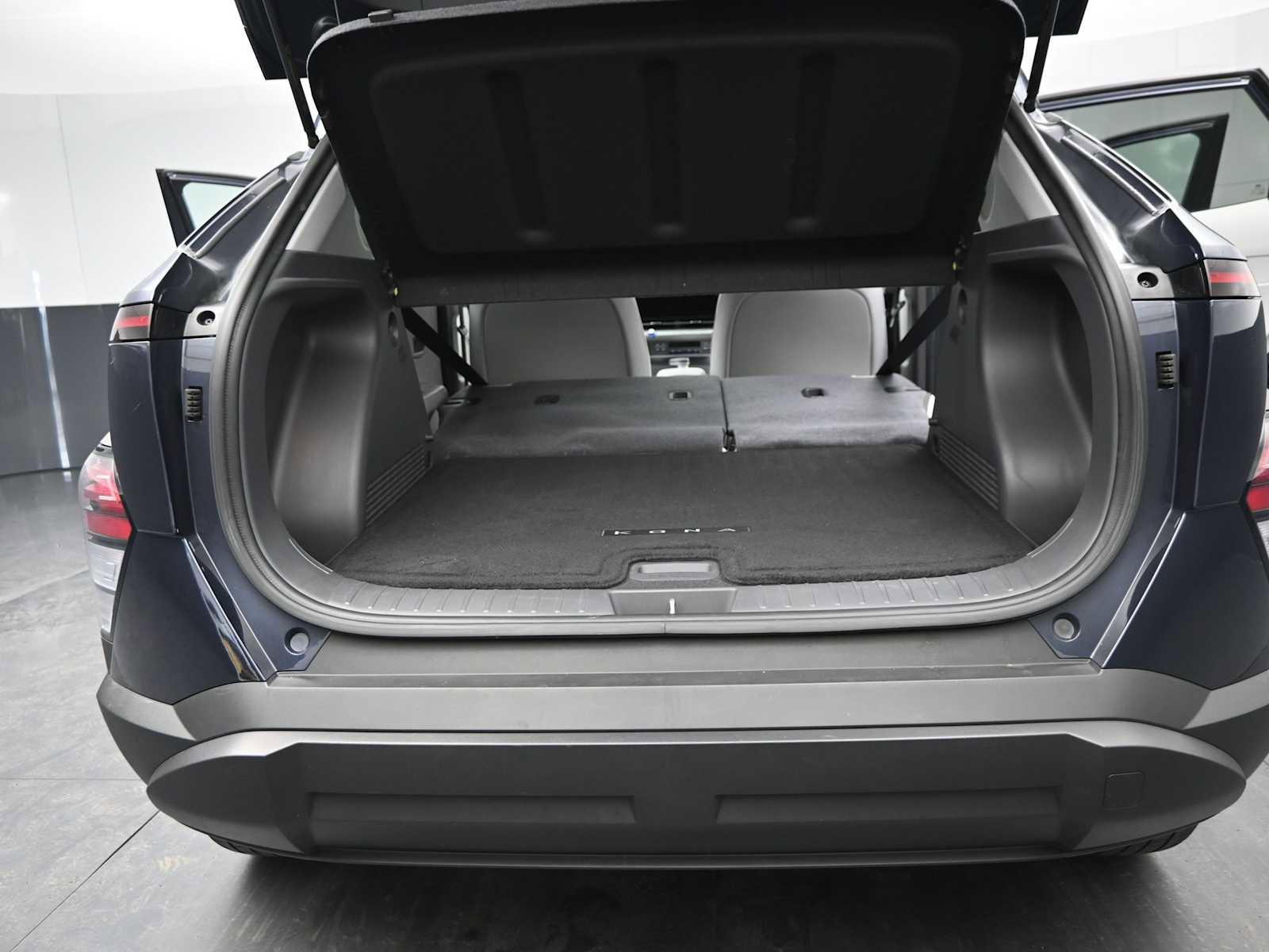 Used 2024 Hyundai Kona SEL AWD/4WD image 38