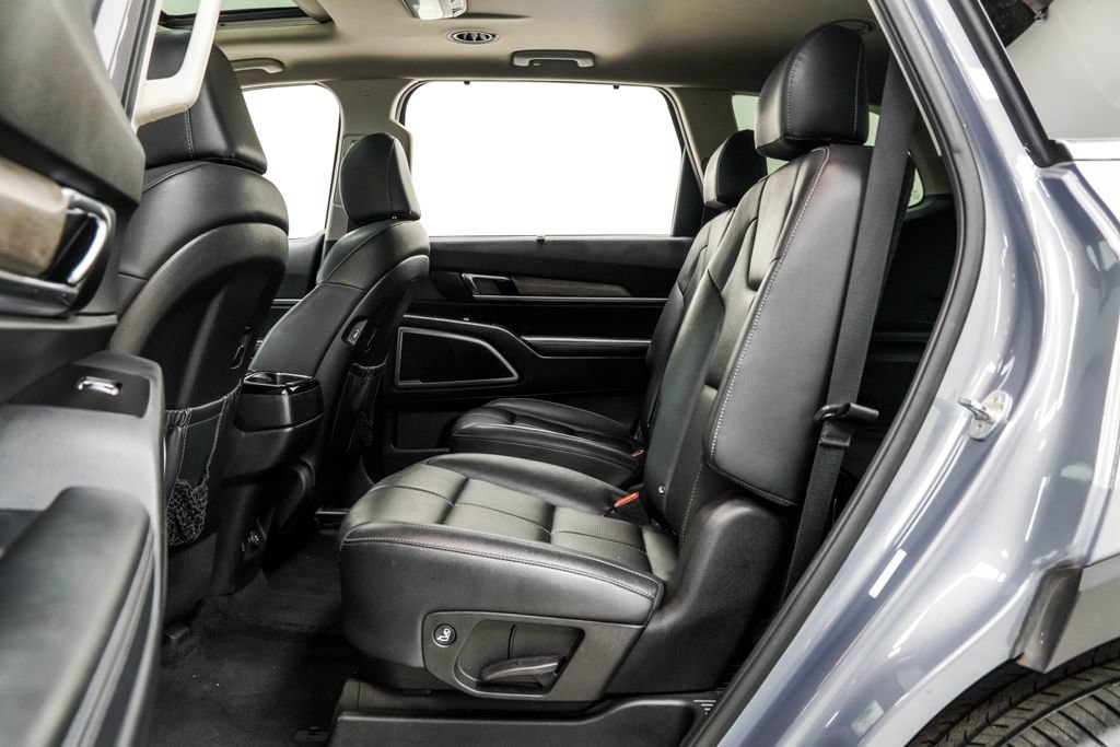 Used 2022 Kia Telluride EX w/ EX Premium Package FWD image 19