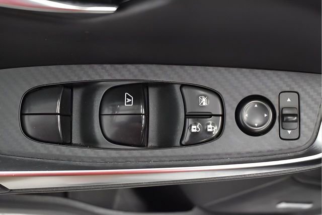 Used 2020 Nissan Sentra SR w/ Premium Package image 21