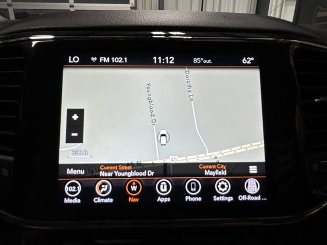 Used 2022 Jeep Grand Cherokee Laredo E AWD/4WD image 11