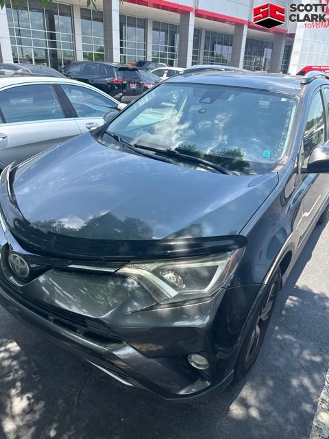 Used 2017 Toyota RAV4 XLE FWD image 1