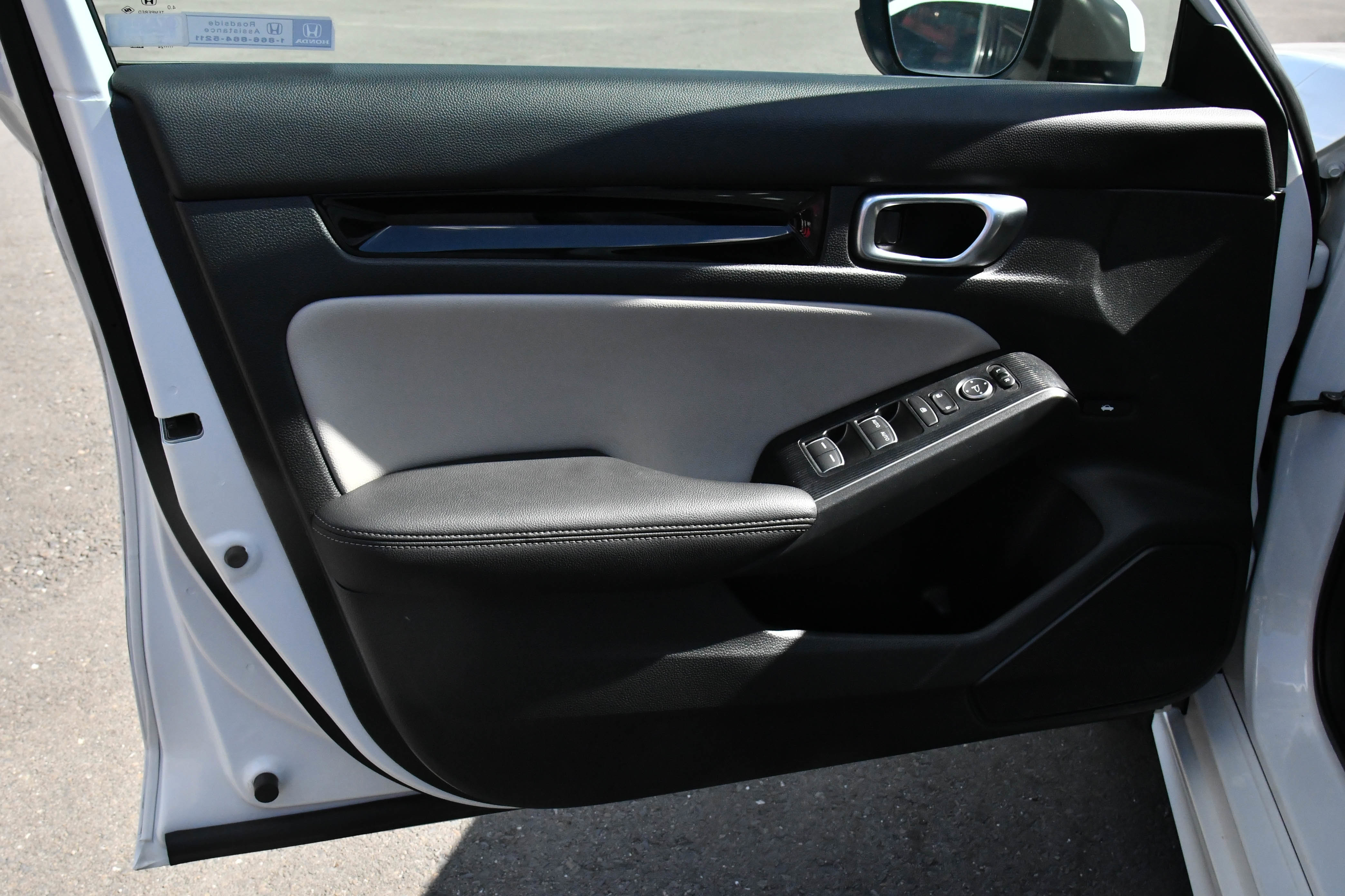 Used 2024 Honda Civic Touring image 14