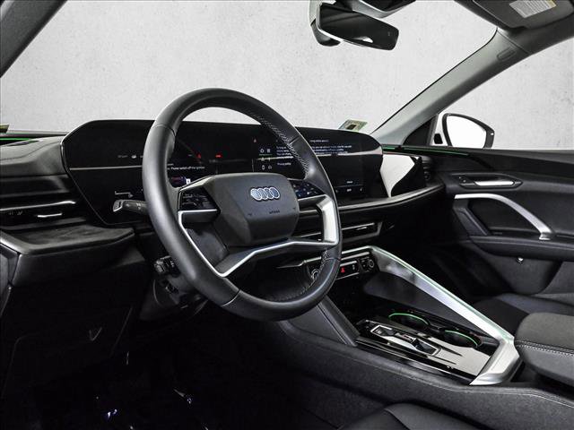 Certified 2025 Audi Q5 Premium w/ Convenience Package AWD/4WD image 10