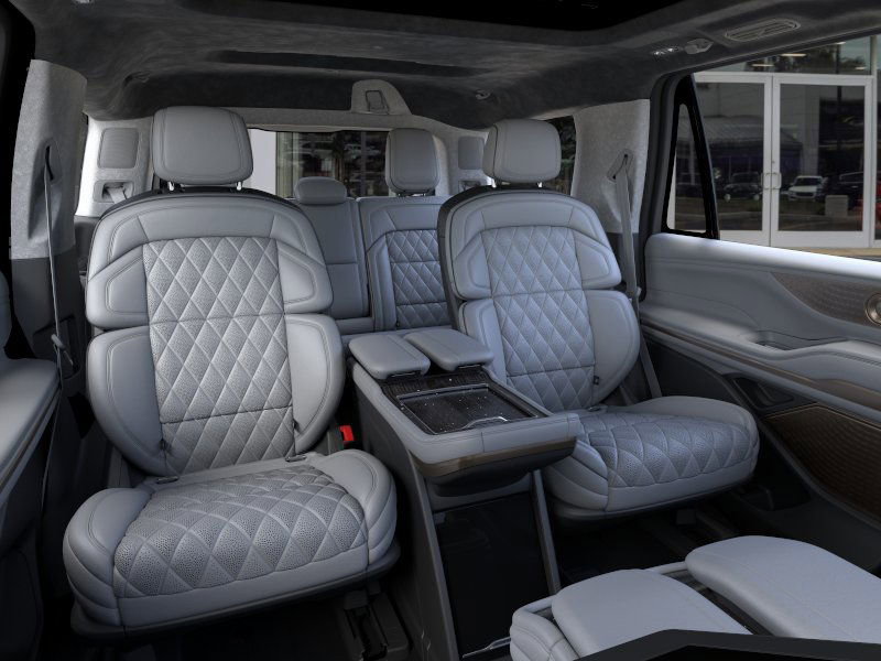 New 2026 Lincoln Navigator Black Label image 11