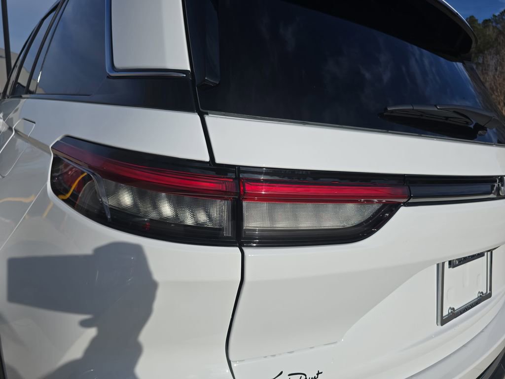 New 2025 Jeep Grand Cherokee Laredo image 35