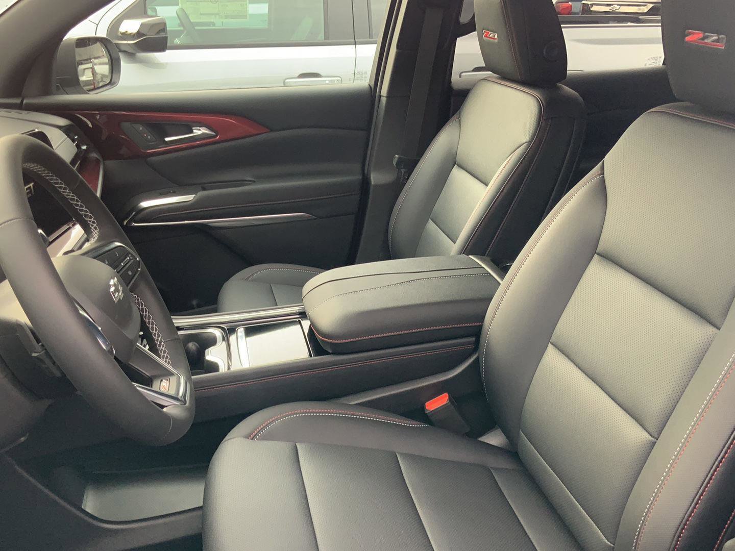 New 2026 Chevrolet Traverse Z71 w/ Driver Confidence Package image 10