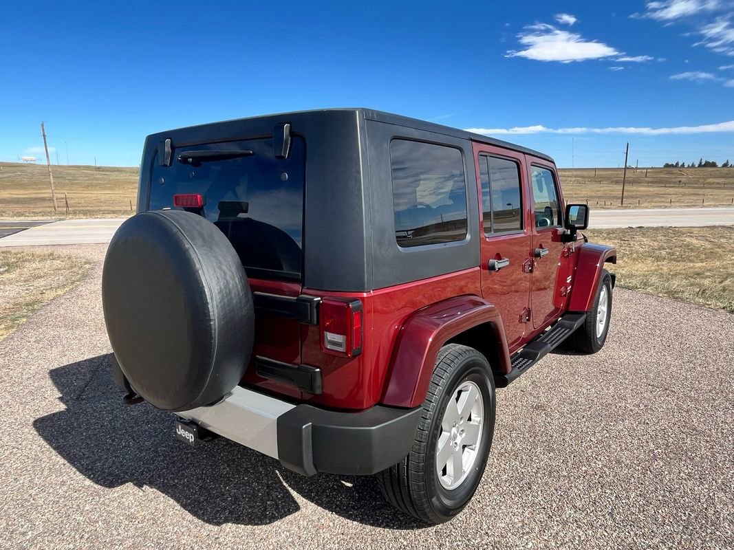 Used 2010 Jeep Wrangler Unlimited Sahara w/ Dual Top Group image 5