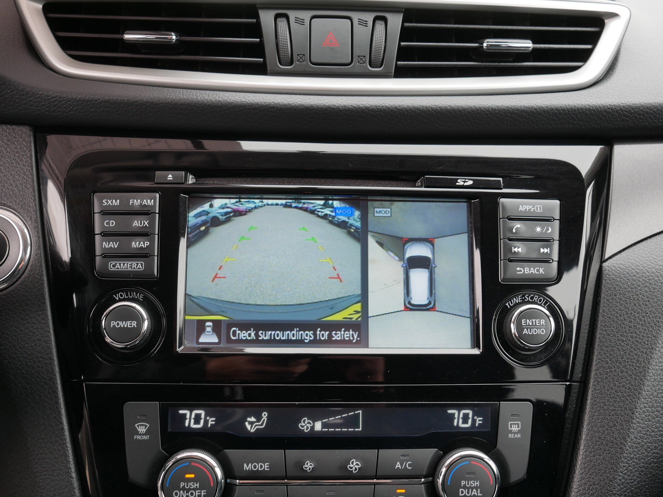 Used 2016 Nissan Rogue SV w/ SV Premium Package image 27