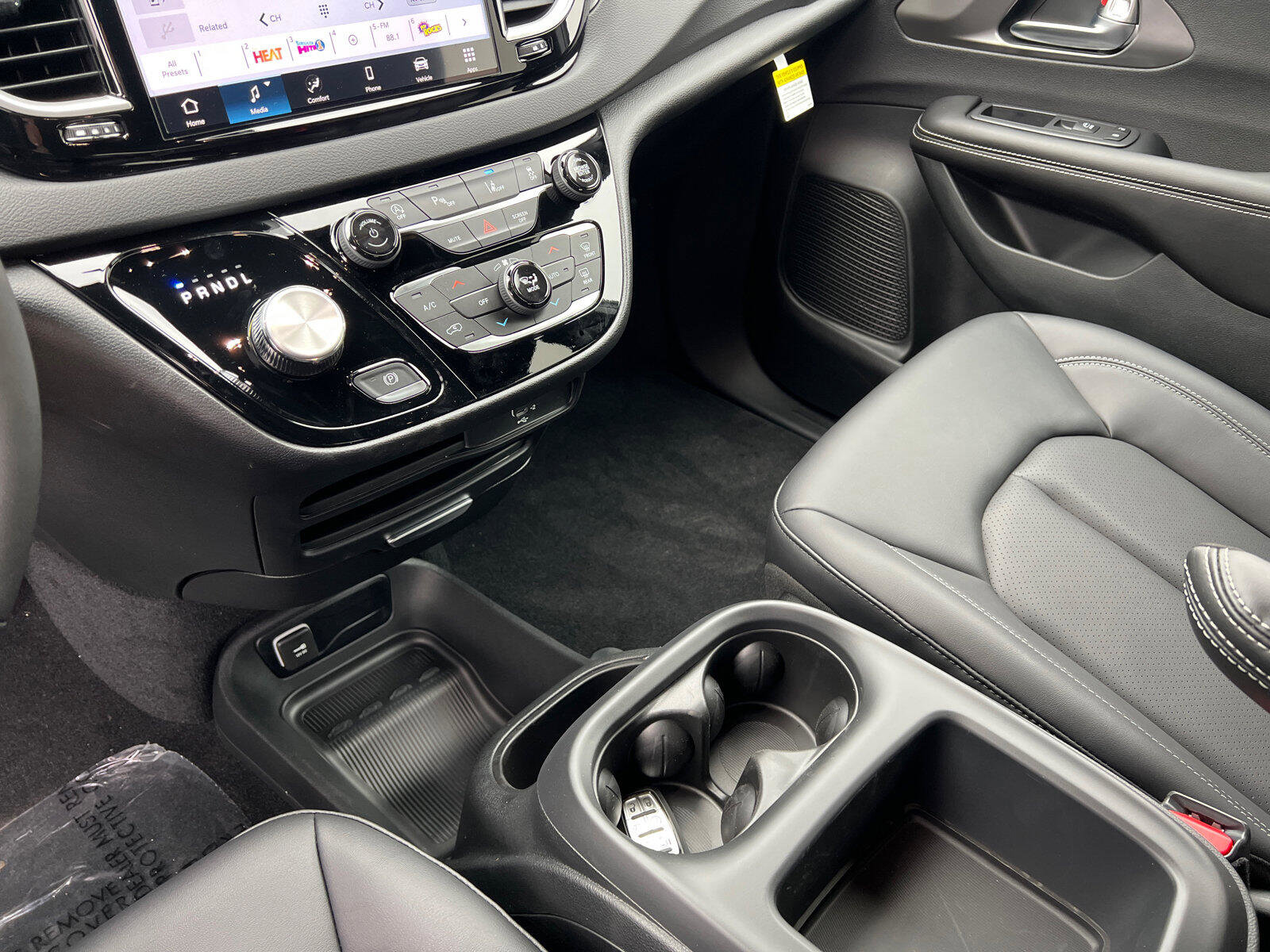 New 2026 Chrysler Voyager LX image 23