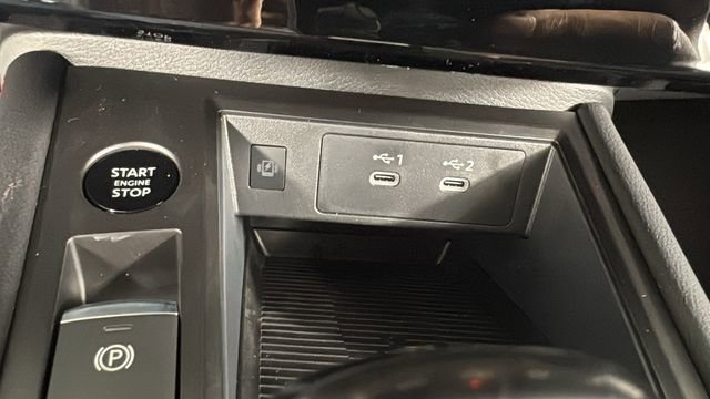 New 2026 Nissan Kicks SR w/ Cold Weather Package image 28