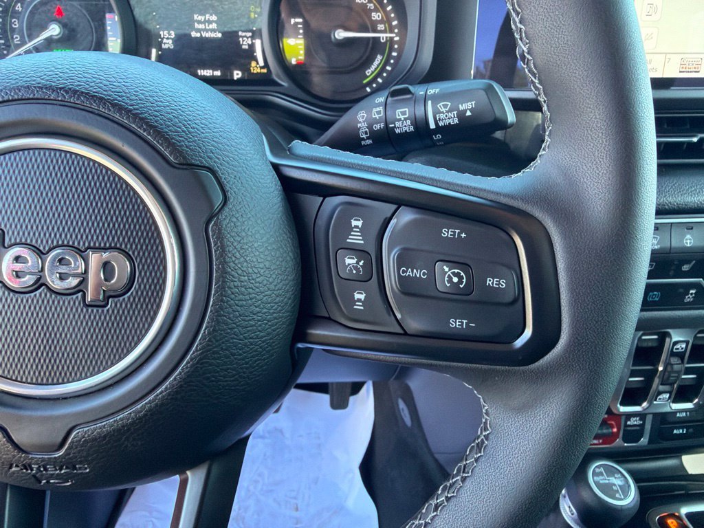Used 2025 Jeep Wrangler Unlimited Sport S 4xe AWD/4WD image 21