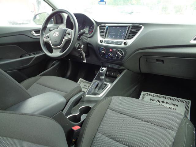Used 2022 Hyundai Accent SEL FWD image 12