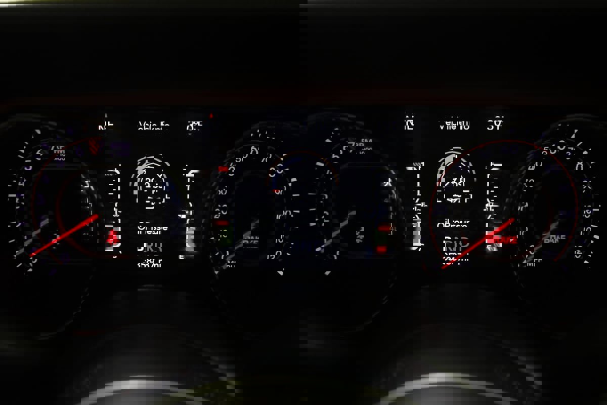 Used 2022 Jeep Gladiator Rubicon w/ Cold Weather Group image 19