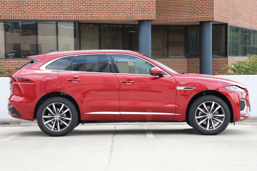 Certified 2026 Jaguar F-PACE R-Dynamic S AWD/4WD image 3