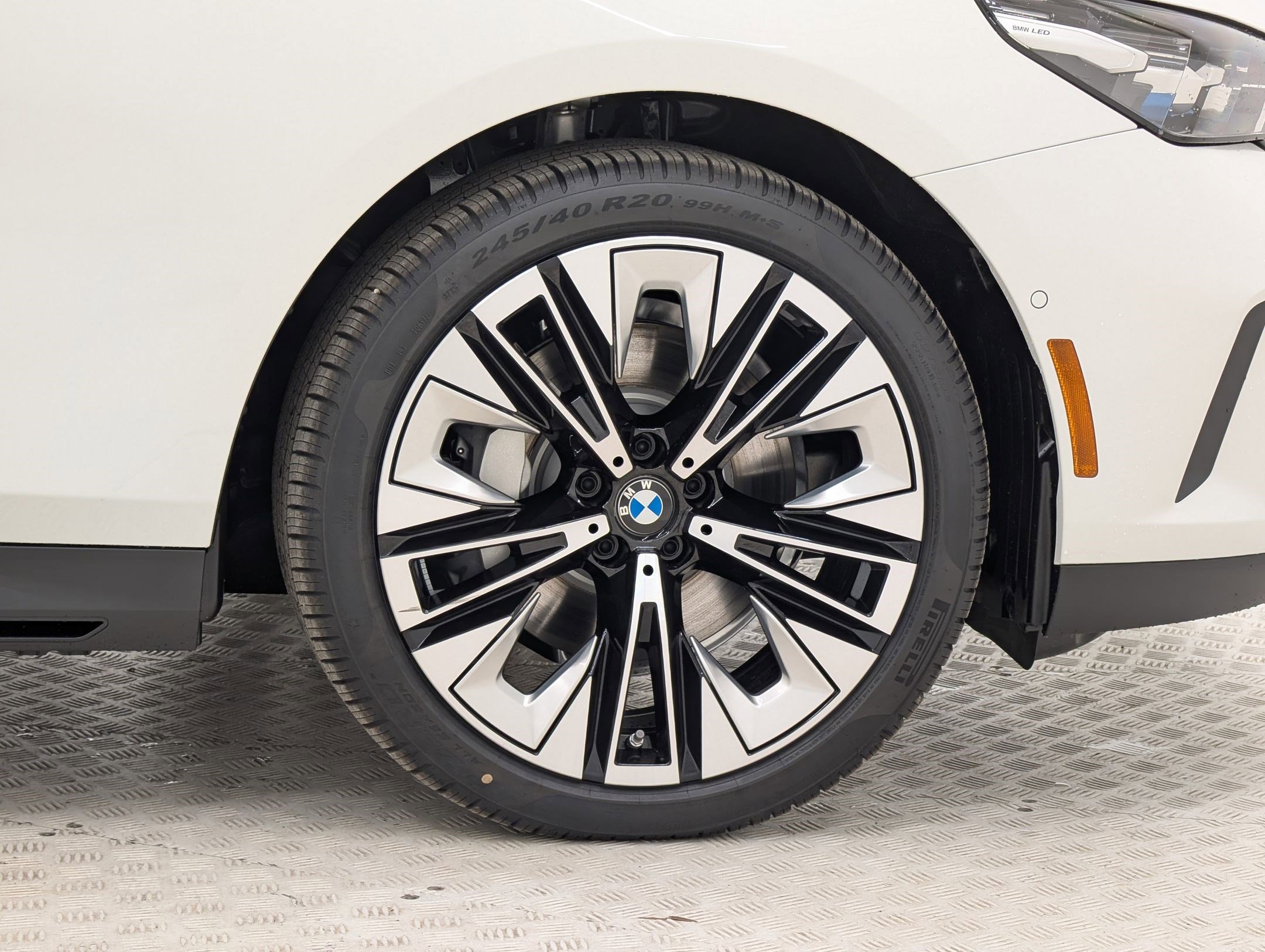 New 2026 BMW 530i w/ Premium Package RWD image 12