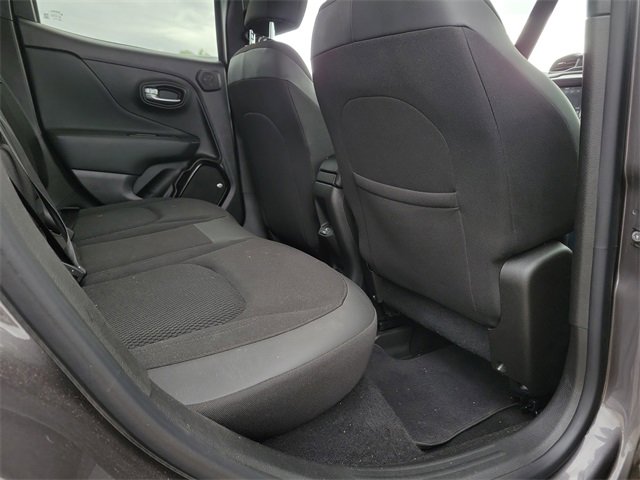 Used 2018 Jeep Renegade Altitude w/ Safety & Security Group image 25