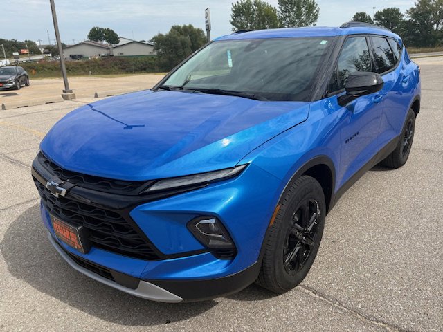 Used 2025 Chevrolet Blazer LT w/ Convenience Package image 1