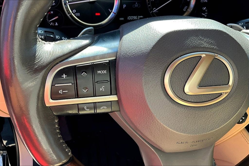 Used 2018 Lexus LX 570 4WD image 24