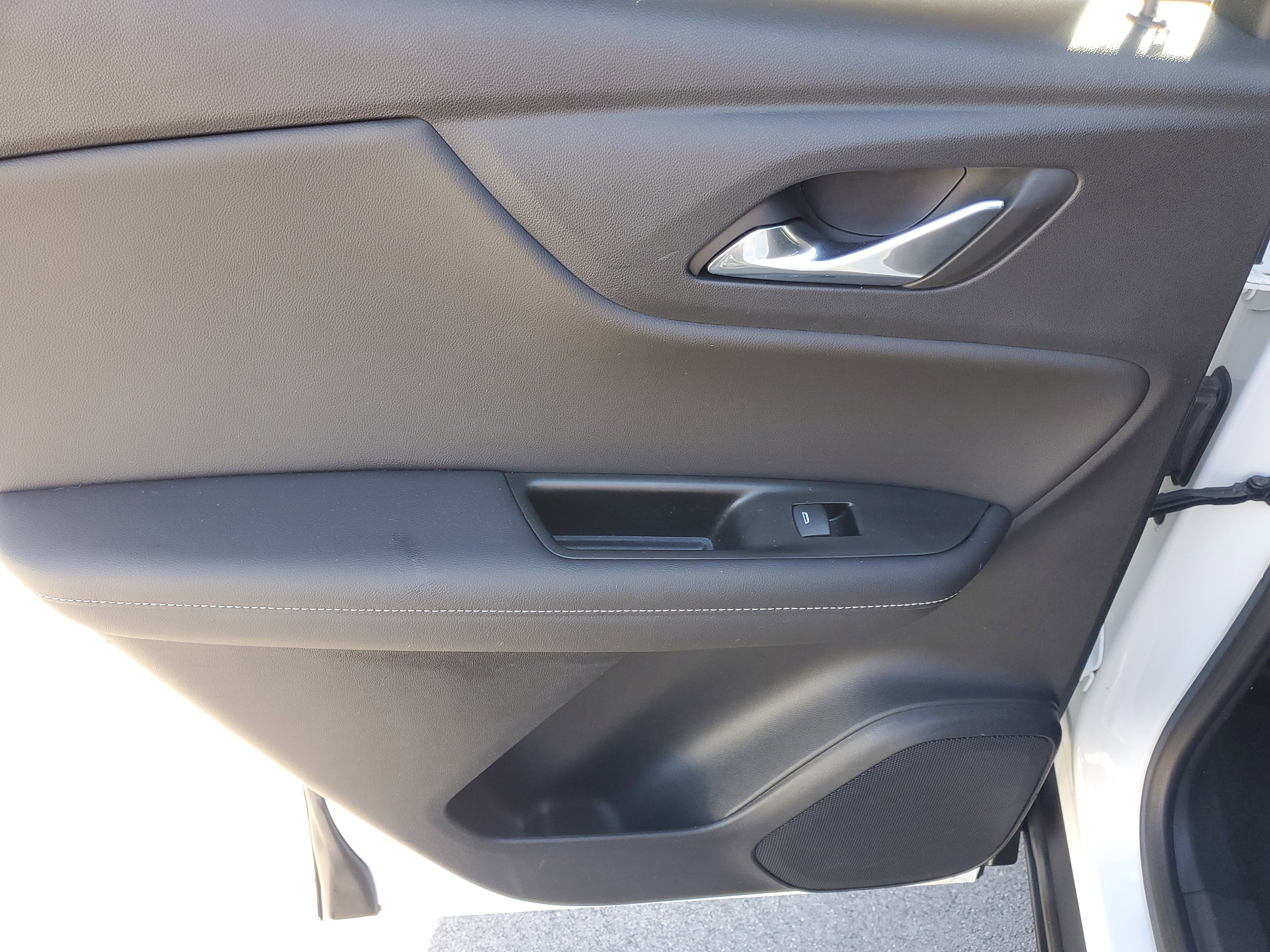 Used 2023 Chevrolet Blazer LT image 14