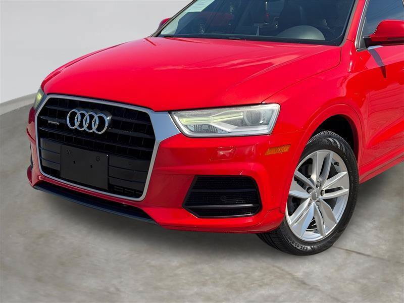 Used 2017 Audi Q3 2.0T Premium Plus w/ Premium Plus Package AWD/4WD image 3
