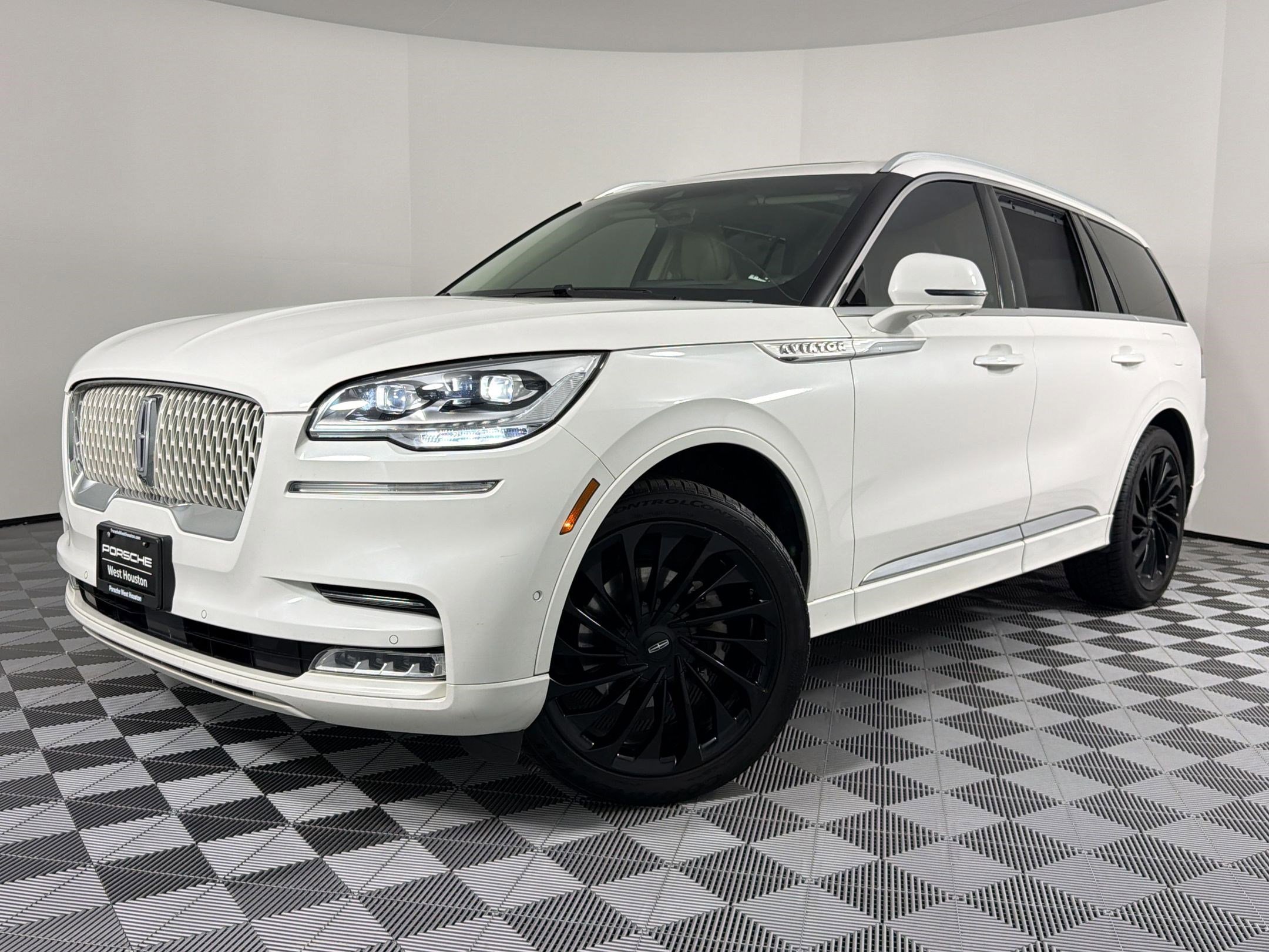 Used 2021 Lincoln Aviator Reserve w/ Equipment Group 210A image 1