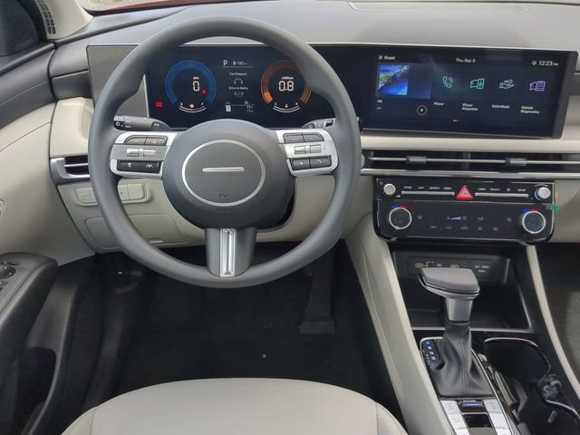 Used 2025 Hyundai Tucson SEL image 14