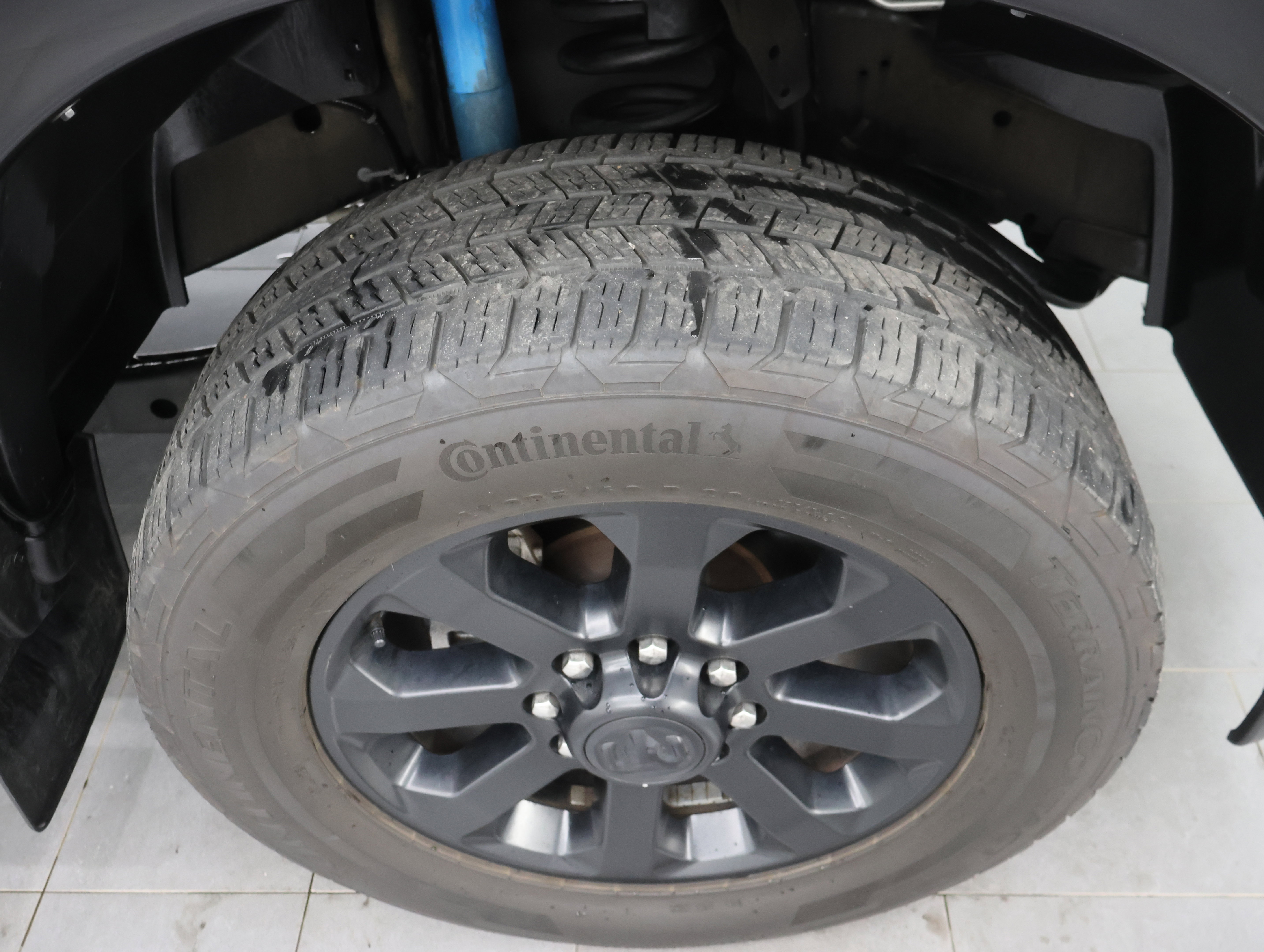 Used 2020 RAM 2500 Big Horn w/ Night Edition AWD/4WD image 3