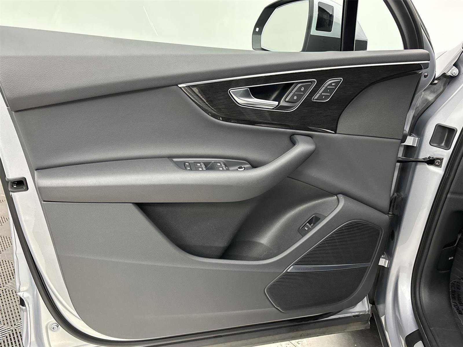 Used 2021 Audi Q7 3.0T Premium Plus image 26