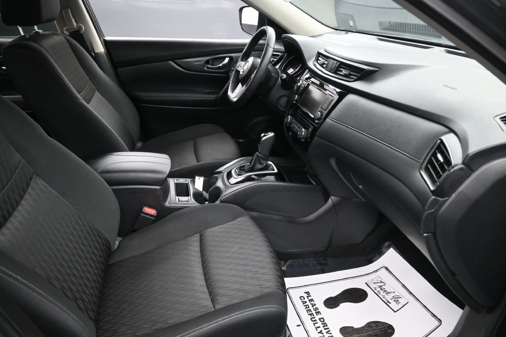 Used 2019 Nissan Rogue SV AWD/4WD image 23