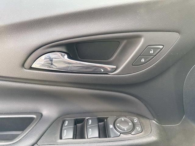 Used 2022 Chevrolet Equinox LT image 22
