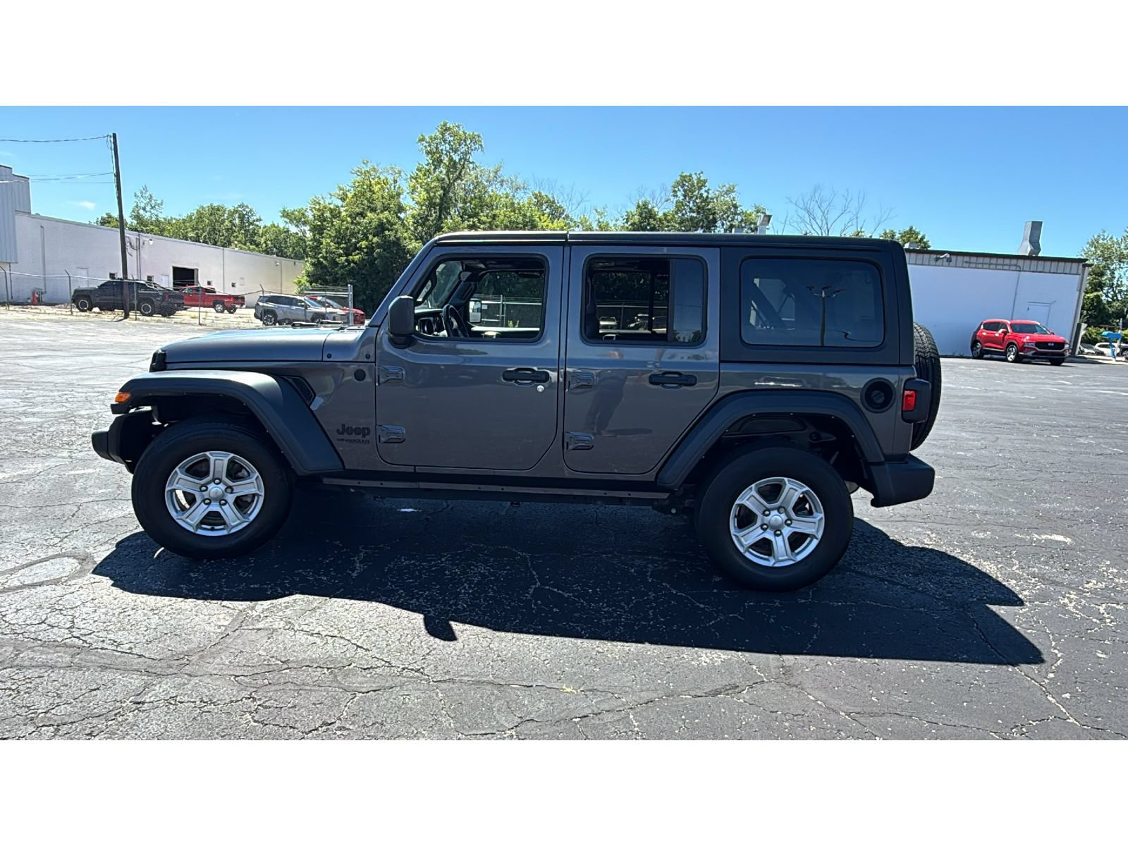 Used 2022 Jeep Wrangler Unlimited Sport AWD/4WD image 4