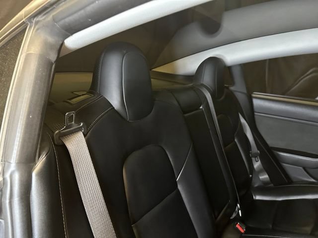 Used 2018 Tesla Model 3 Long Range RWD image 19