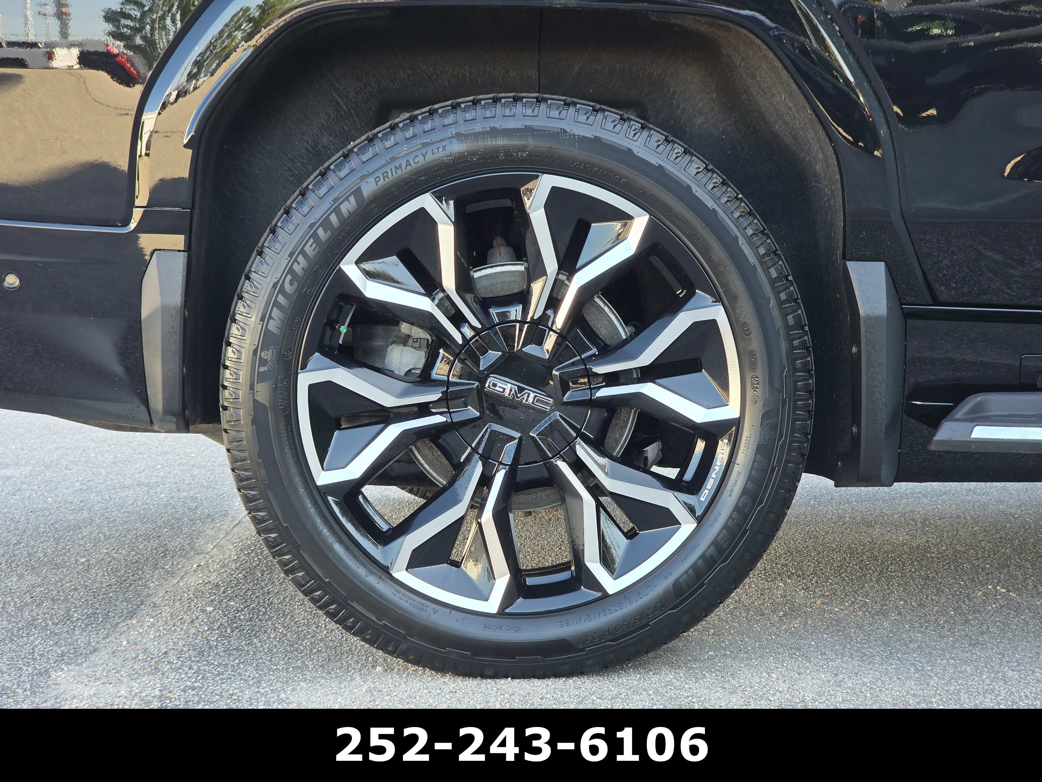 Used 2025 GMC Sierra EV Denali AWD/4WD image 53