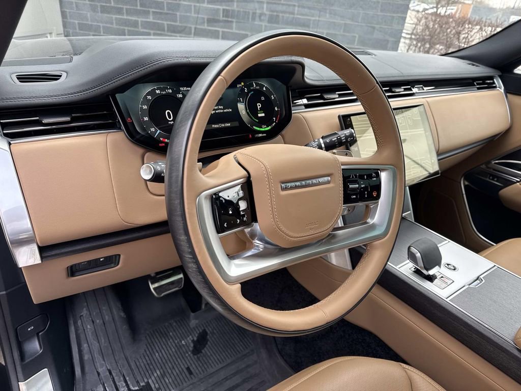 Used 2025 Land Rover Range Rover SE AWD/4WD image 21