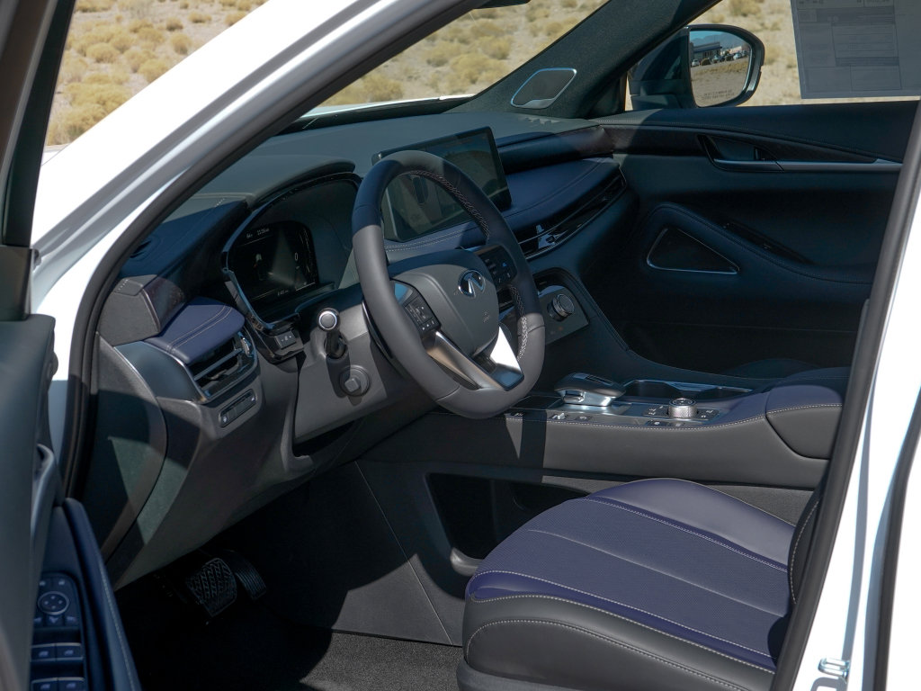 New 2026 INFINITI QX60 Sport w/ Dark Cargo Package image 24