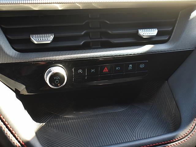 Used 2025 Ford Explorer ST-Line image 25